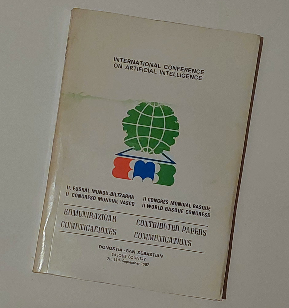 Sistema de Ayuda Inteligente al Diseo, 2 Congreso Mundial Vasco